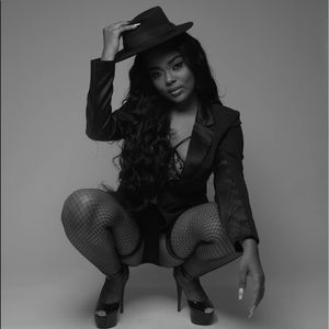 Meet your Posher, Ayanna